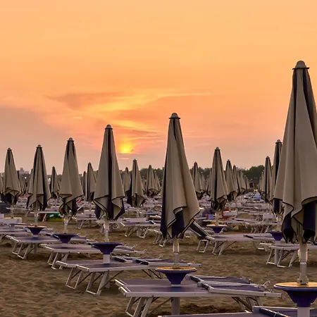Appartamento Flat 100m From The With Sunny Terrace *