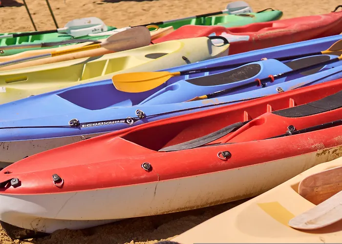 Flat 100mt From The With Sunny Balcony شقة بيبيوني