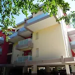 Flat 100mt From The With Sunny Balcony Бібіоне