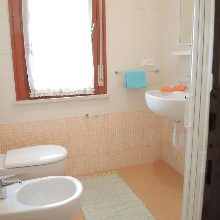 Flat 100 M From The With Sunny Balcony * Бібіоне