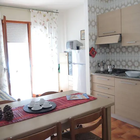 Apartment Flat 100mt From The With Sunny Balcony *