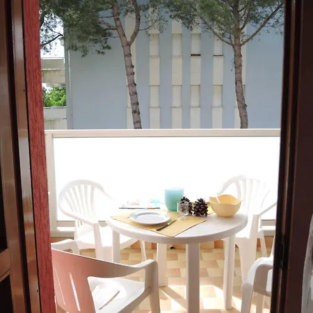 Flat 100 M From The With Sunny Balcony Апартаменти Бібіоне