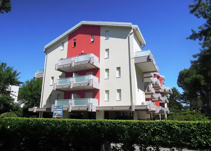 Appartamento Flat 100mt From The With Sunny Balcony Bibione