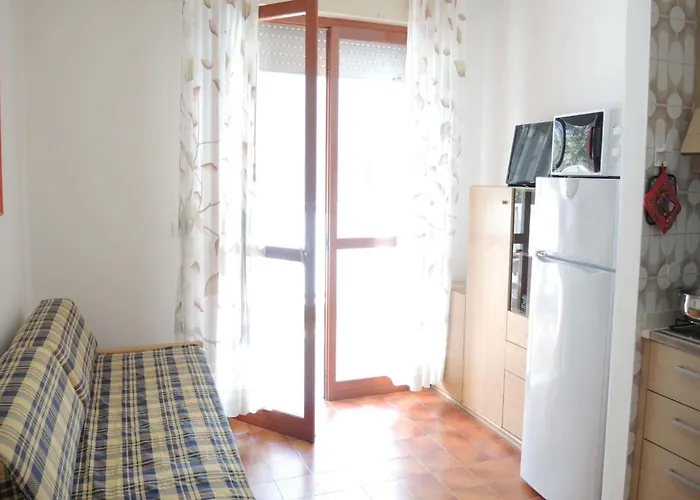 Flat 100mt From The With Sunny Balcony Appartamento *