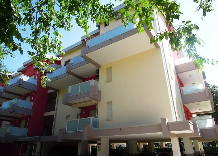 Flat 100mt From The With Sunny Balcony Bibione