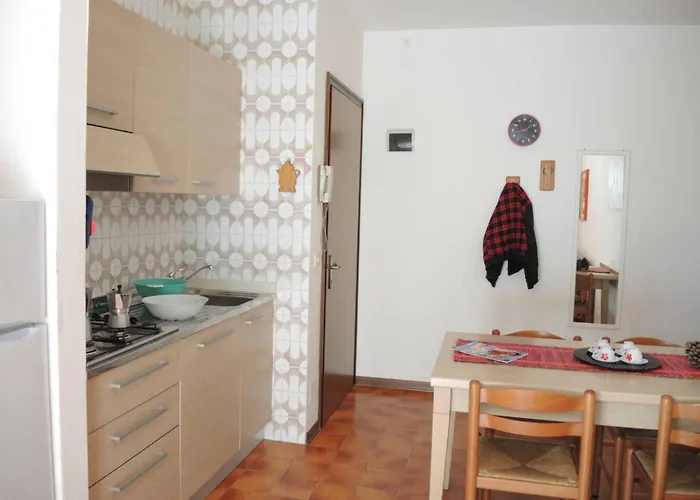 Appartamento Flat 100mt From The With Sunny Balcony Bibione