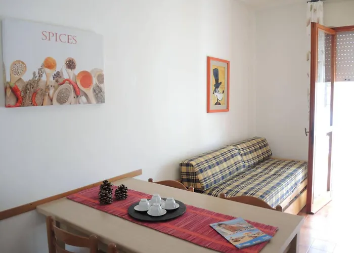 Appartamento Flat 100mt From The With Sunny Balcony *